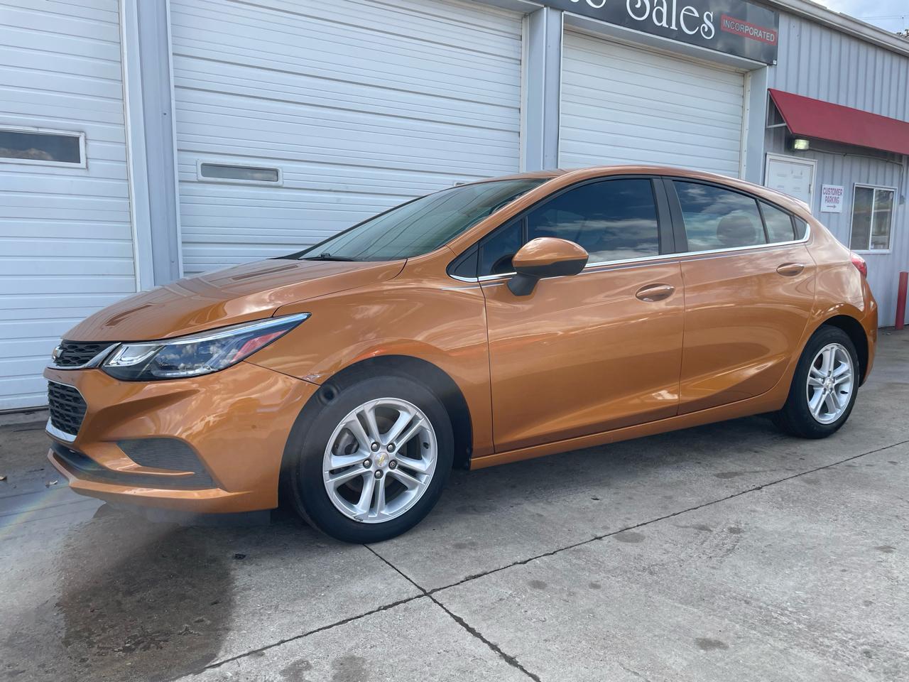 Chevrolet Cruze LT Auto Hatchback 2017