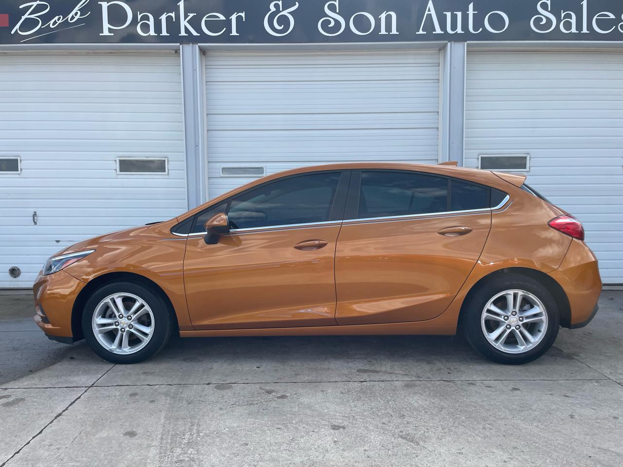 Chevrolet Cruze LT Auto Hatchback 2017