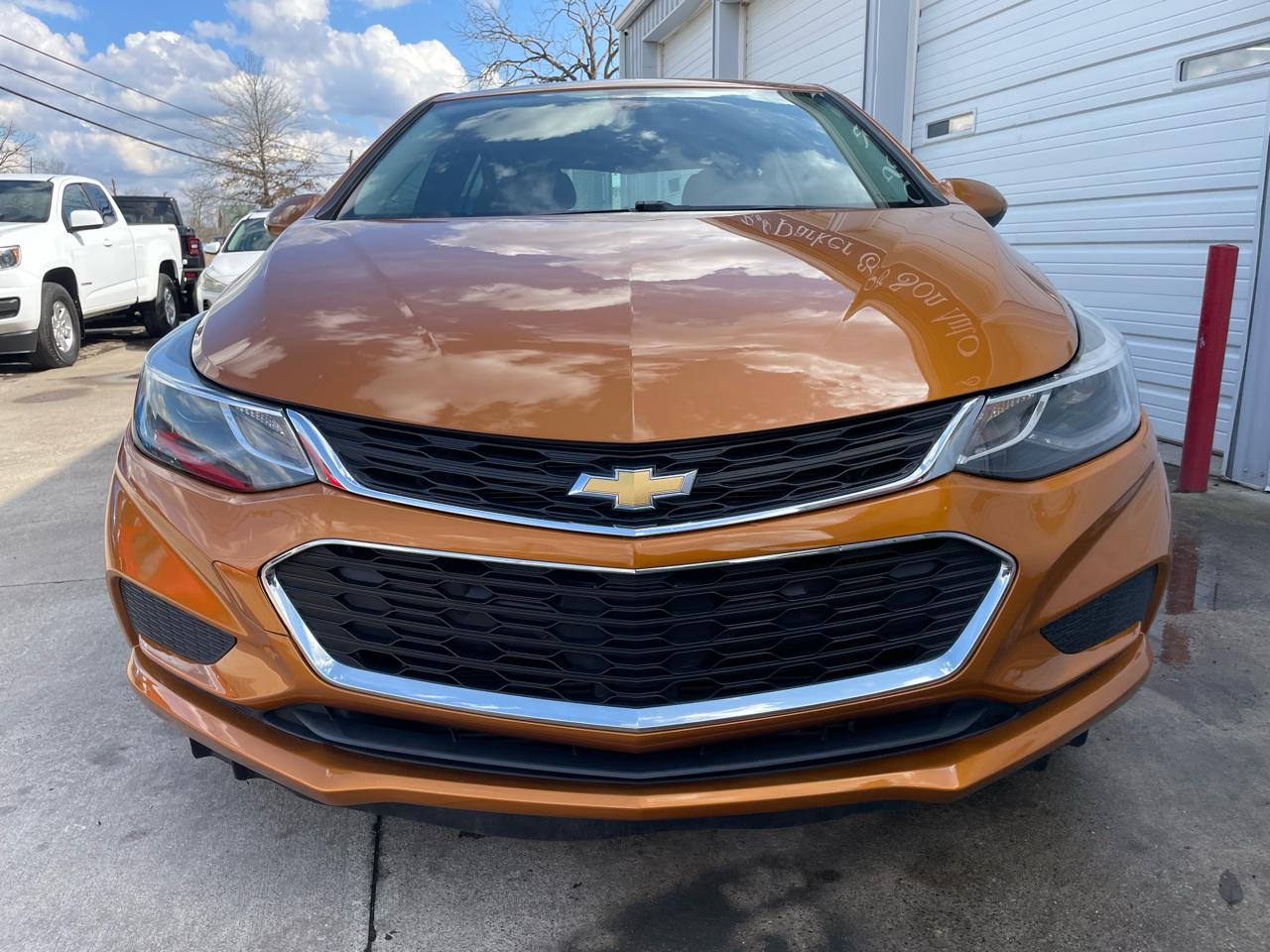 Chevrolet Cruze LT Auto Hatchback 2017