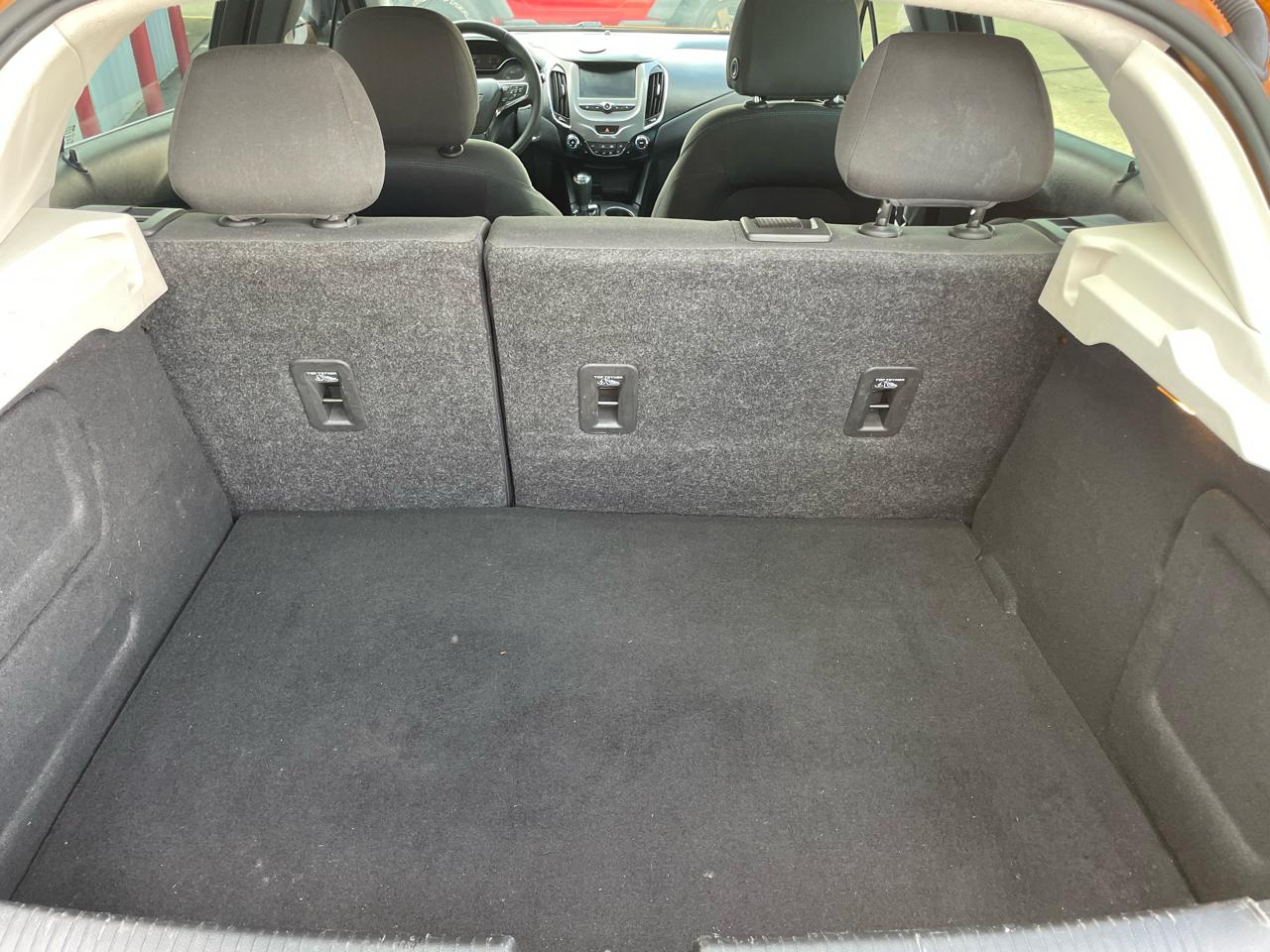 Chevrolet Cruze LT Auto Hatchback 2017