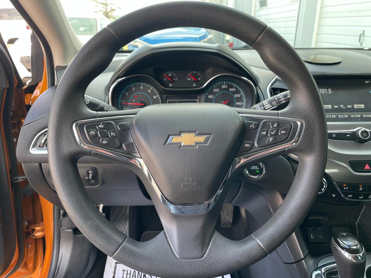 Chevrolet Cruze LT Auto Hatchback 2017