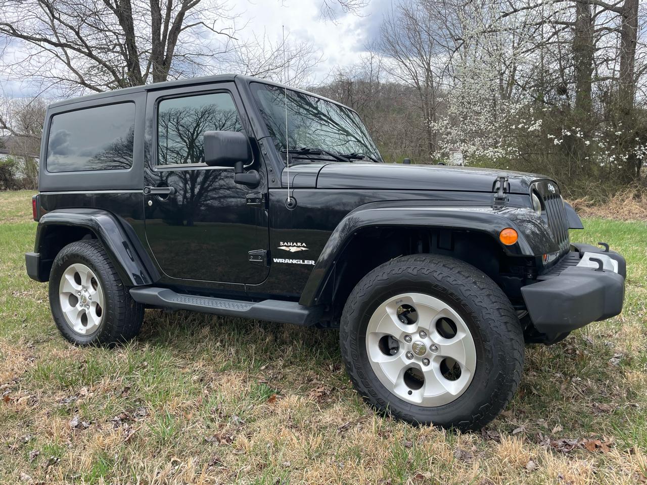 Jeep Wrangler Sahara 4WD 2013