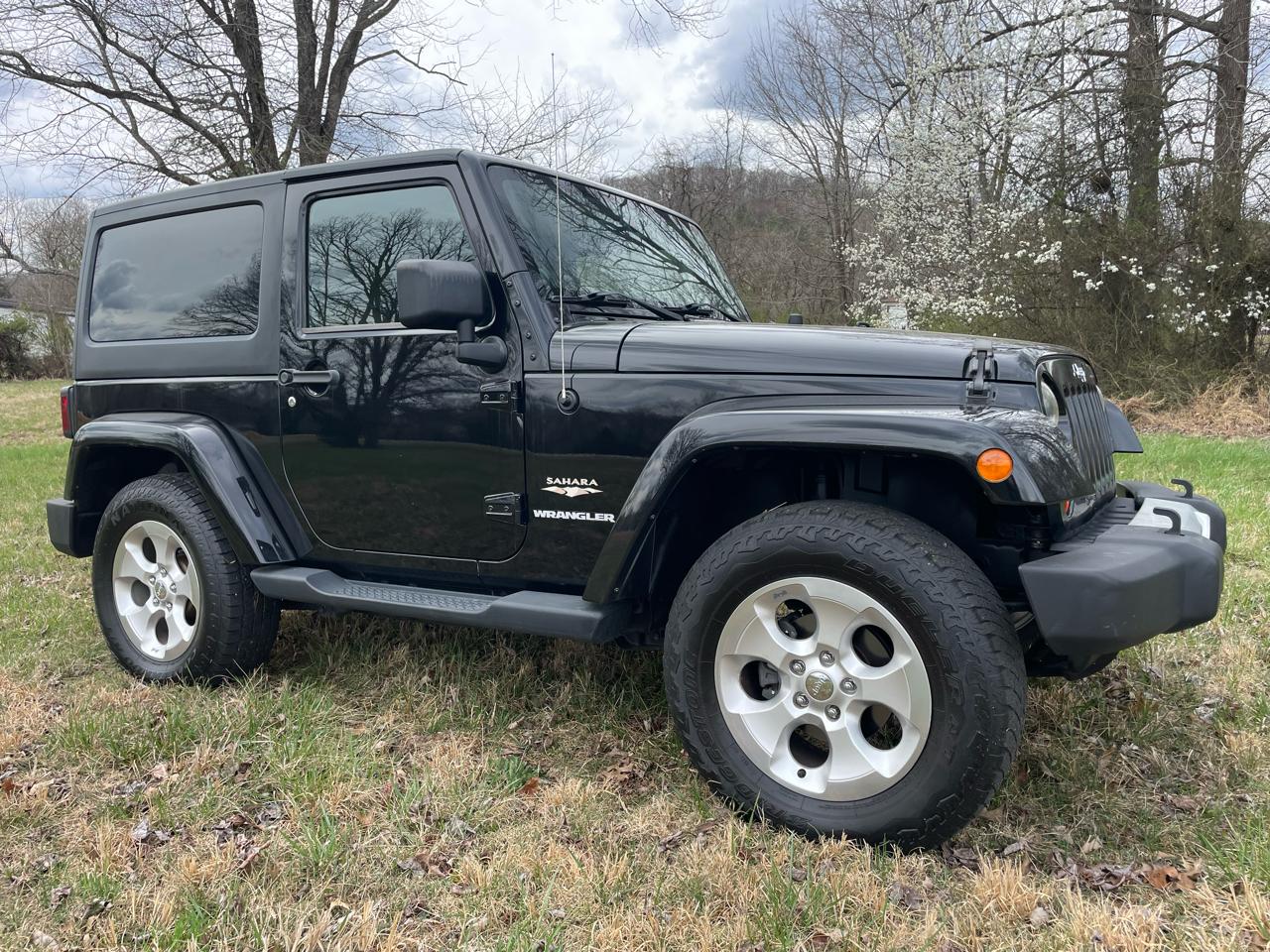 Jeep Wrangler Sahara 4WD 2013