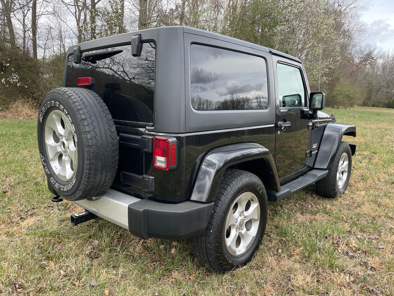 Jeep Wrangler Sahara 4WD 2013