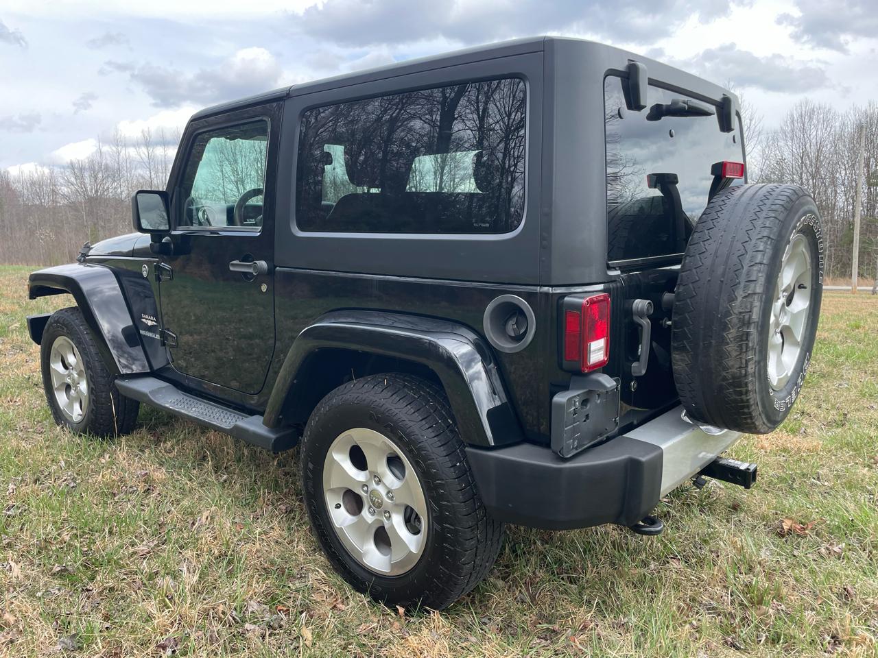 Jeep Wrangler Sahara 4WD 2013