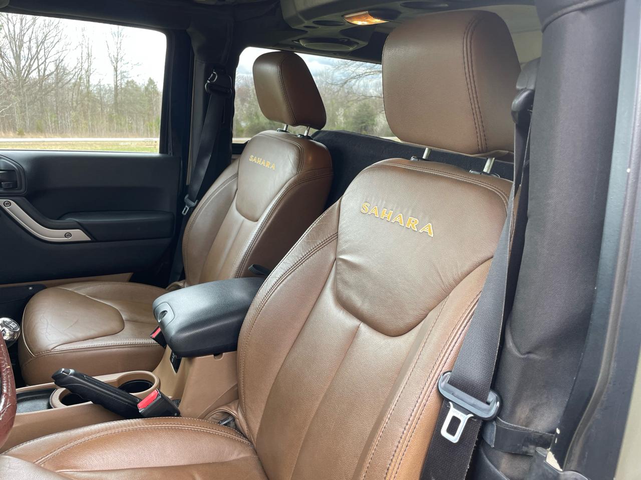 Jeep Wrangler Sahara 4WD 2013