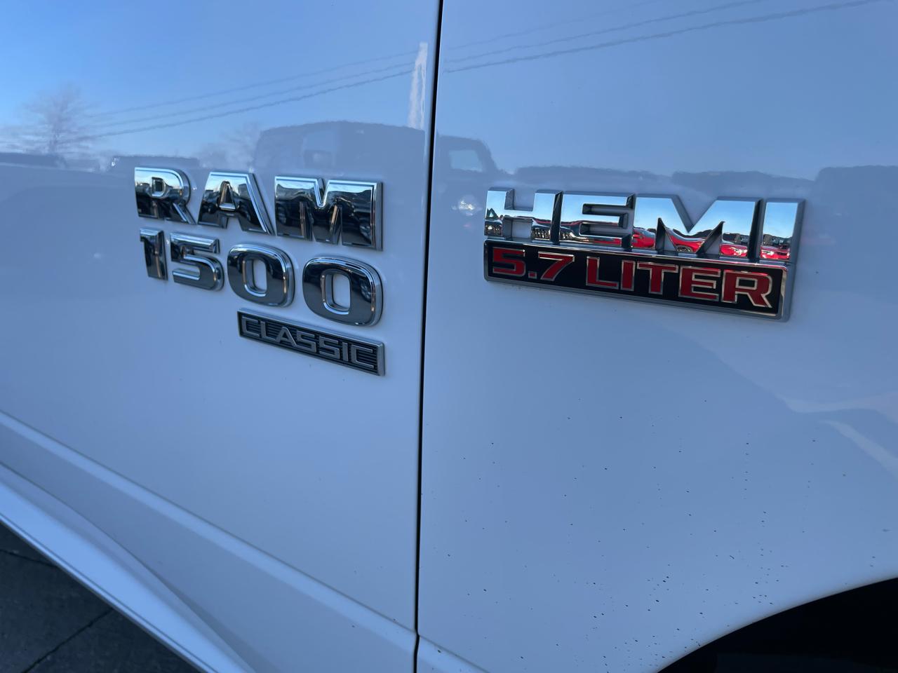 RAM 1500 Classic Tradesman Quad Cab 4WD 2022