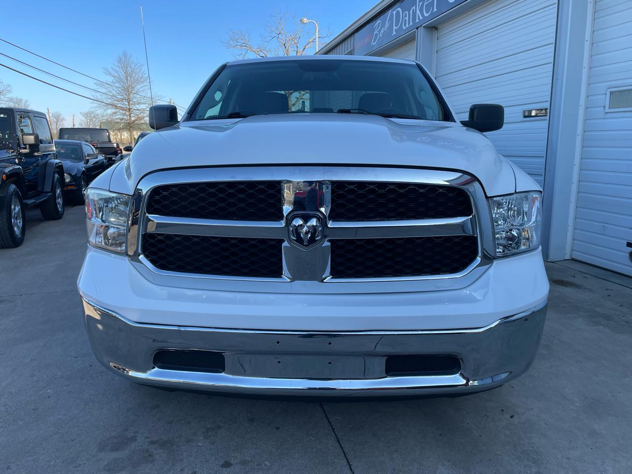 RAM 1500 Classic Tradesman Quad Cab 4WD 2022