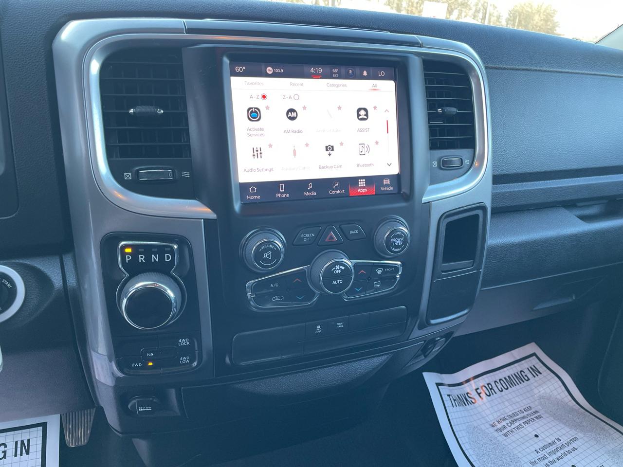 RAM 1500 Classic Tradesman Quad Cab 4WD 2022