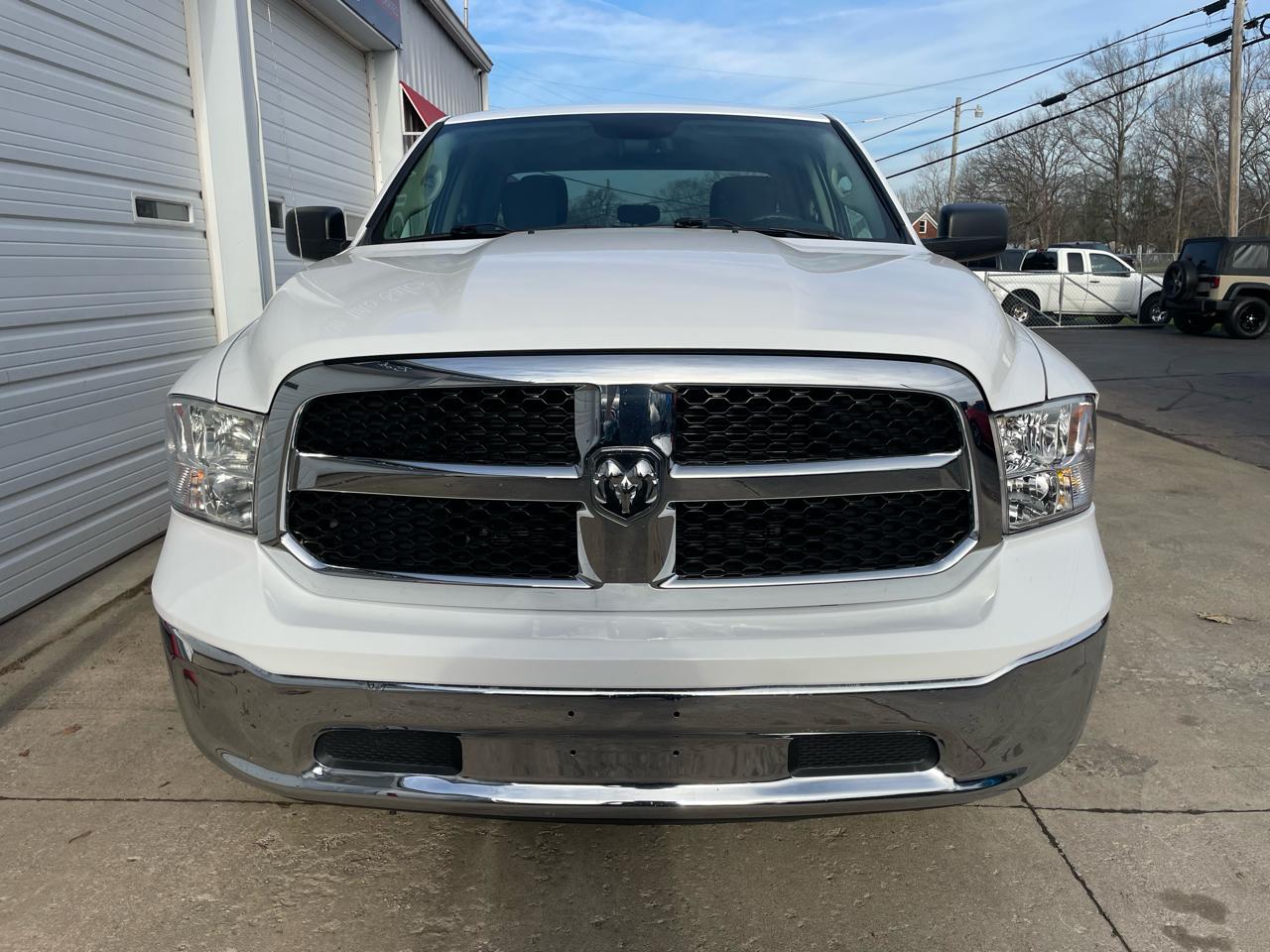 RAM 1500 Classic Tradesman Quad Cab 4WD 2022