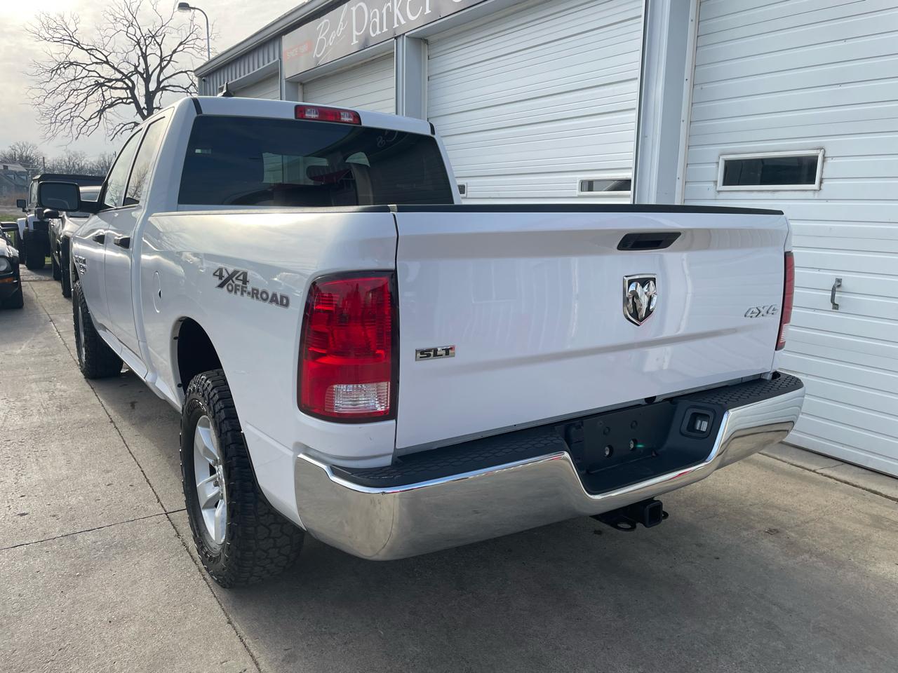 RAM 1500 Classic Tradesman Quad Cab 4WD 2022