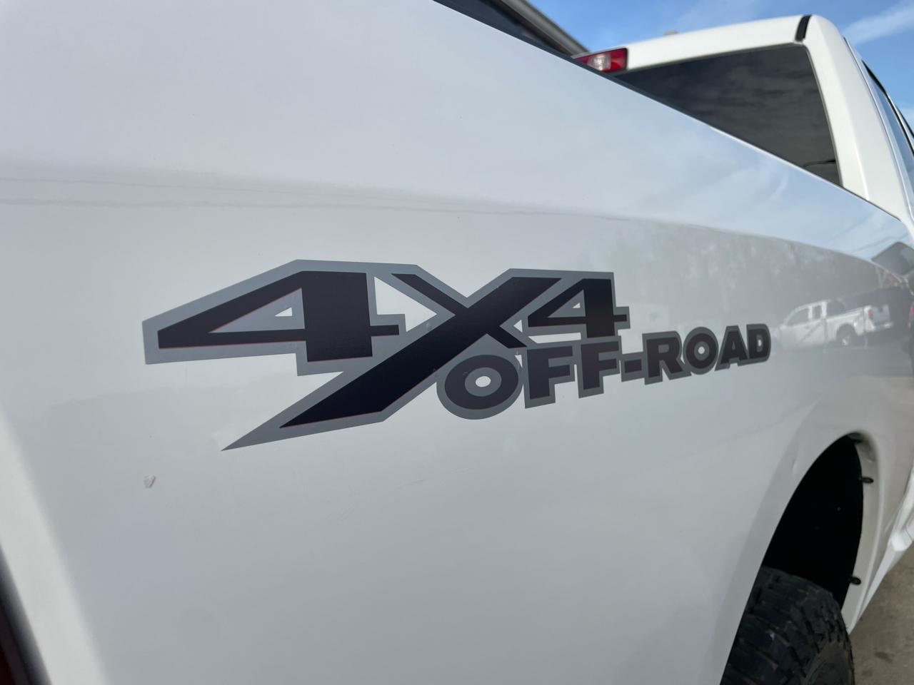 RAM 1500 Classic Tradesman Quad Cab 4WD 2022