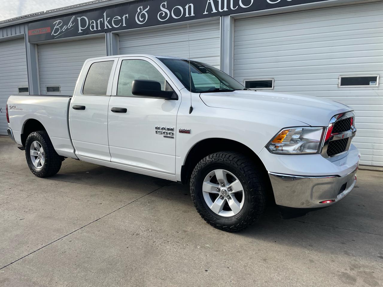 RAM 1500 Classic Tradesman Quad Cab 4WD 2022