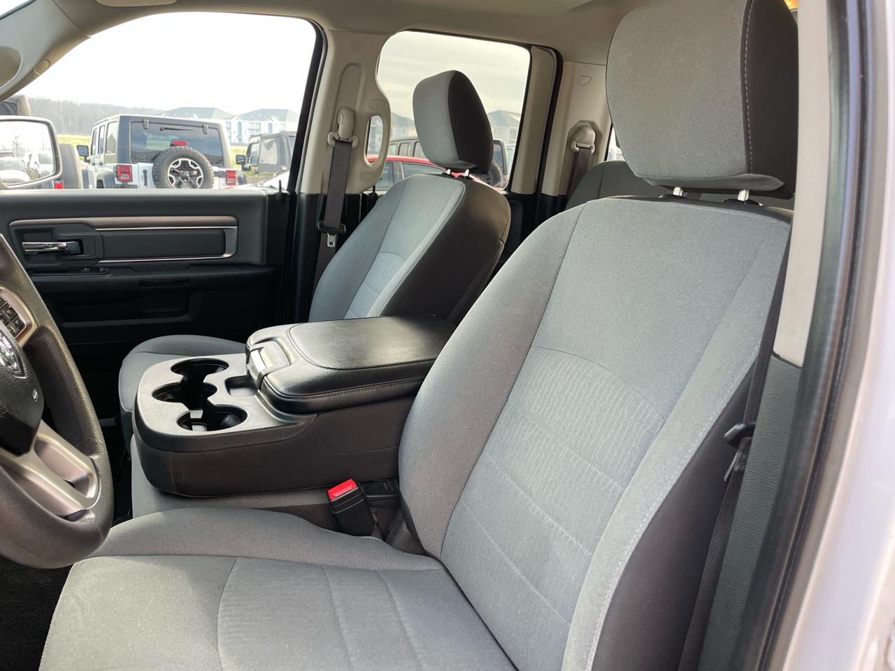 RAM 1500 Classic Tradesman Quad Cab 4WD 2022