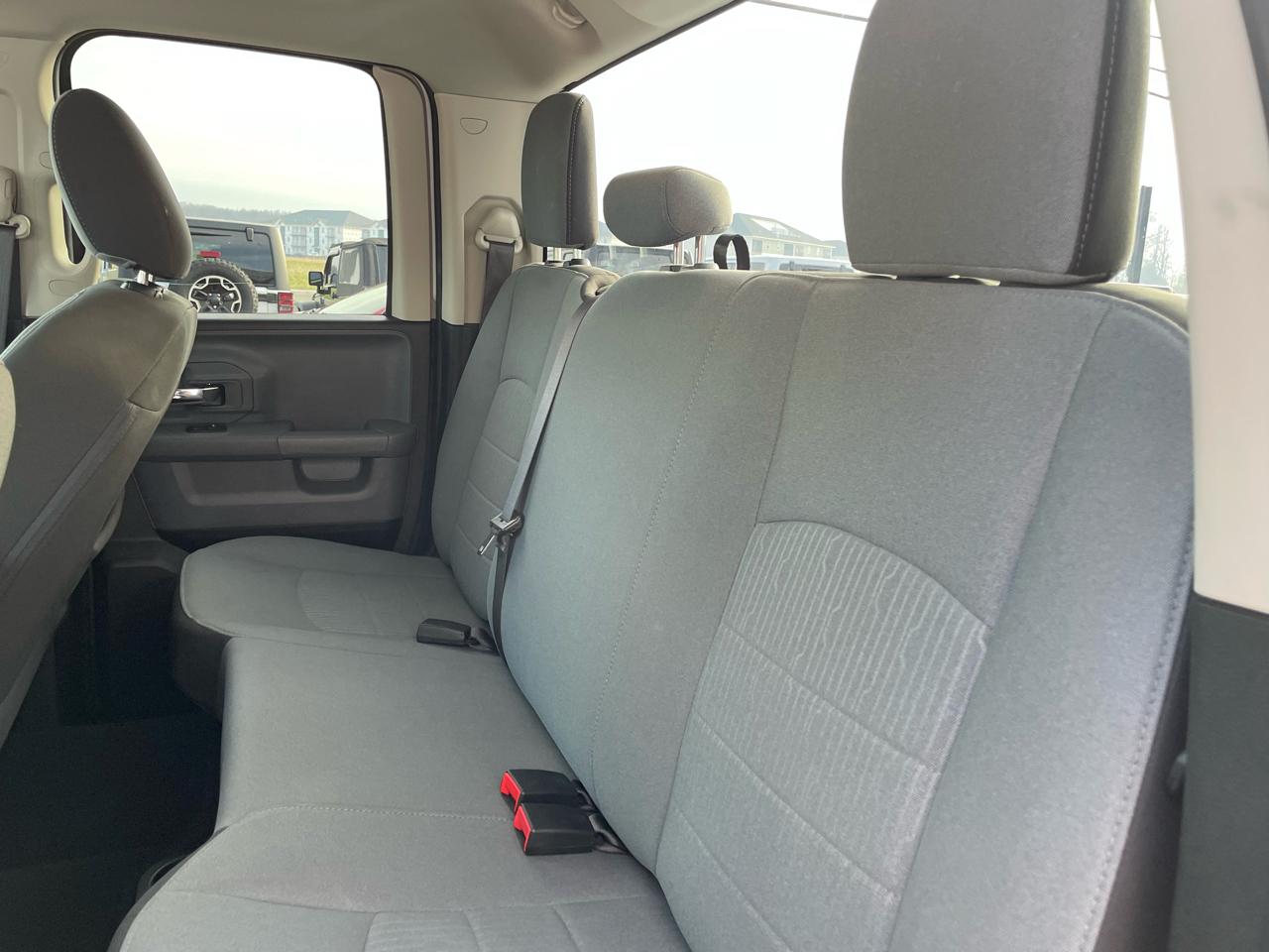 RAM 1500 Classic Tradesman Quad Cab 4WD 2022