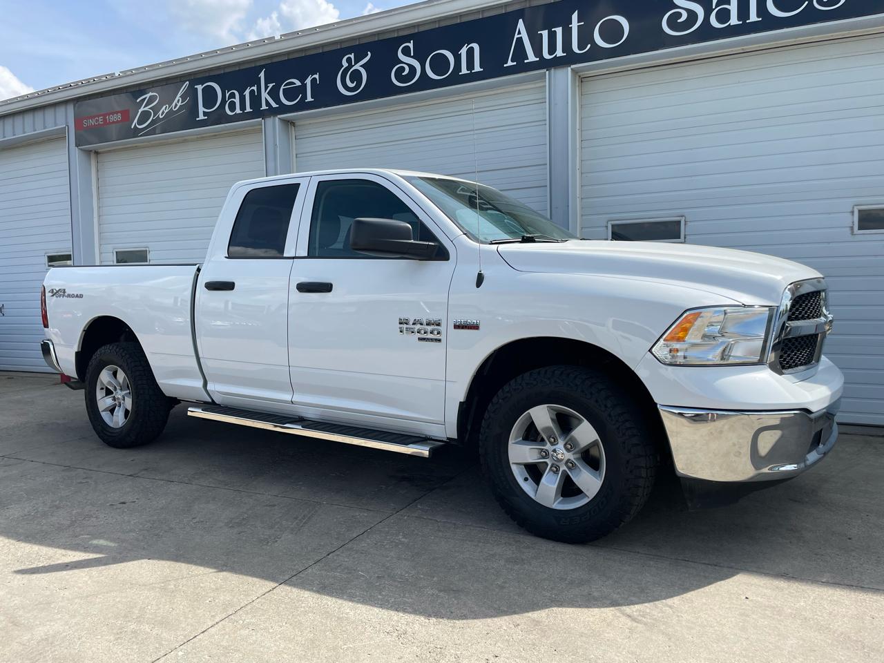 RAM 1500 Classic Tradesman Quad Cab 4WD 2022
