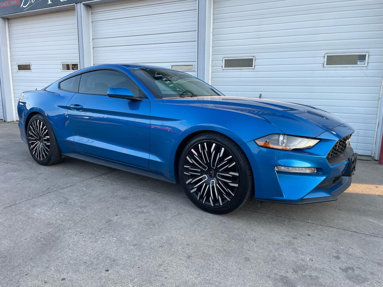 Ford Mustang EcoBoost Coupe 2019