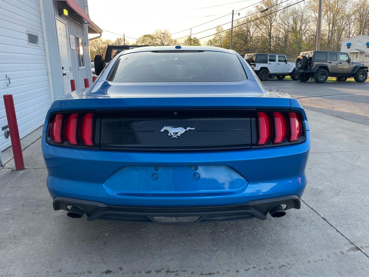 Ford Mustang EcoBoost Coupe 2019