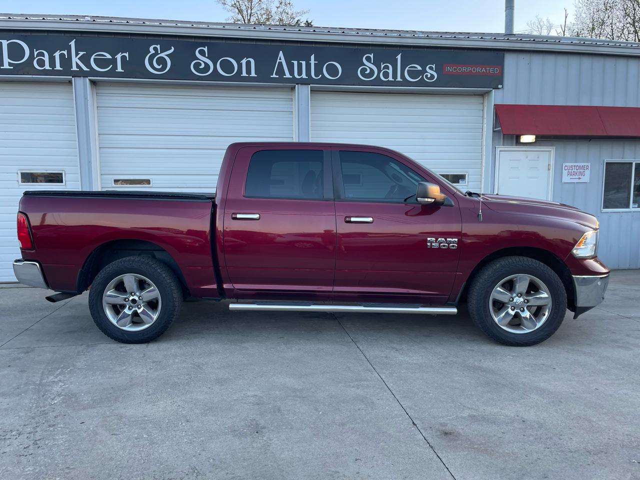 RAM 1500 4WD Crew Cab 140.5" Big Horn 2016