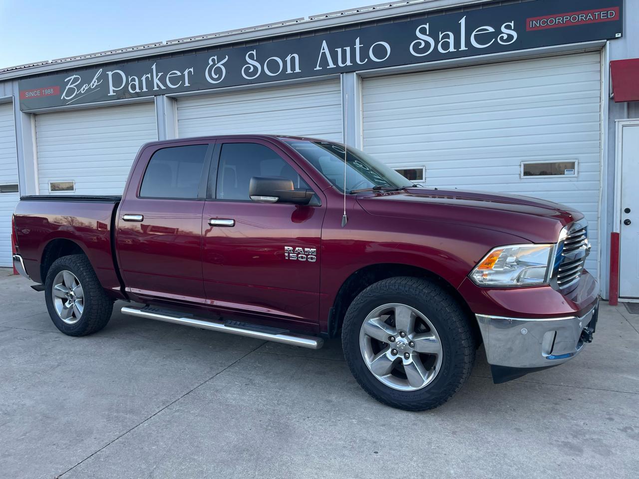 RAM 1500 4WD Crew Cab 140.5" Big Horn 2016