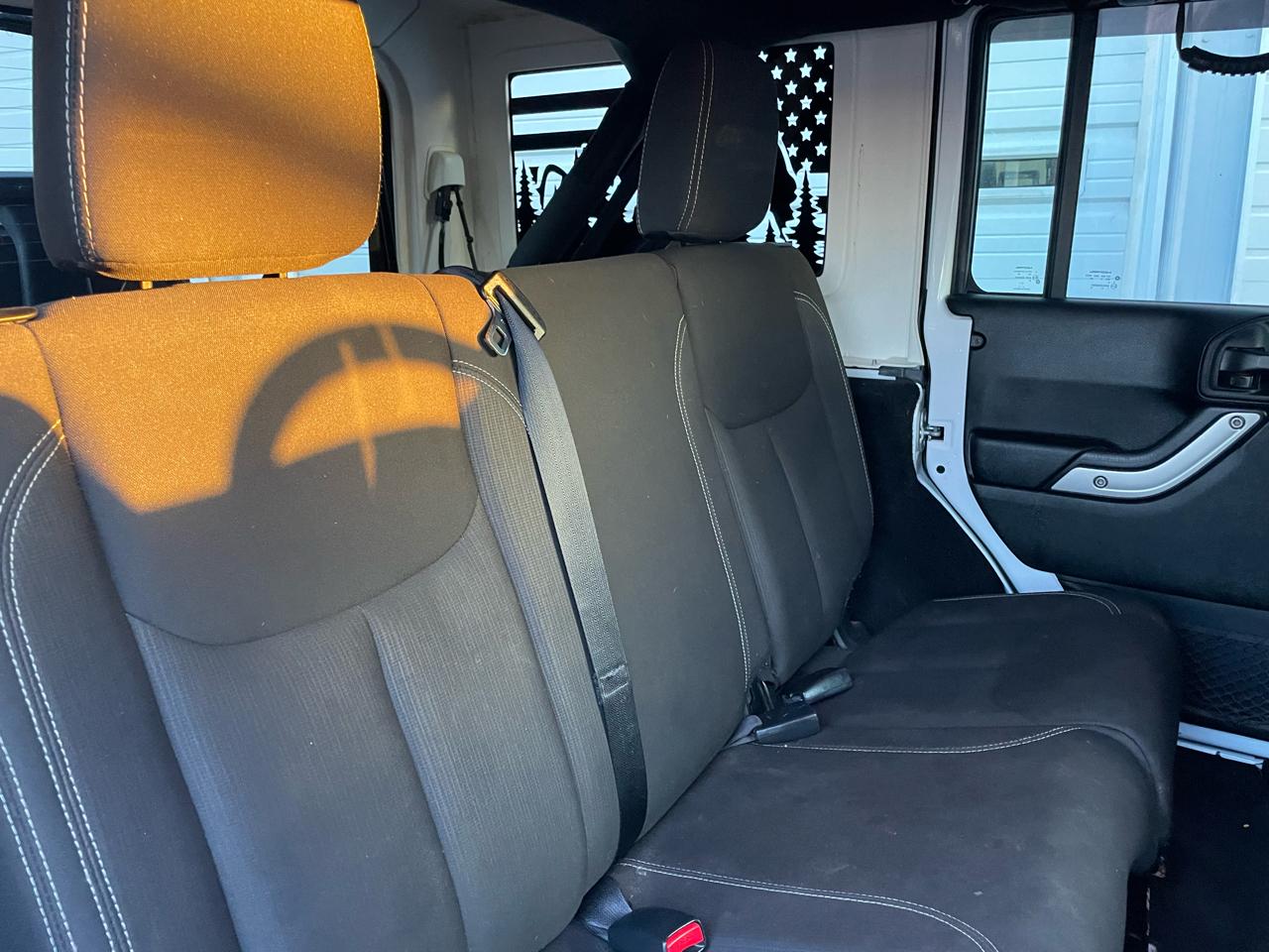 Jeep Wrangler Unlimited Sahara 4WD 2017