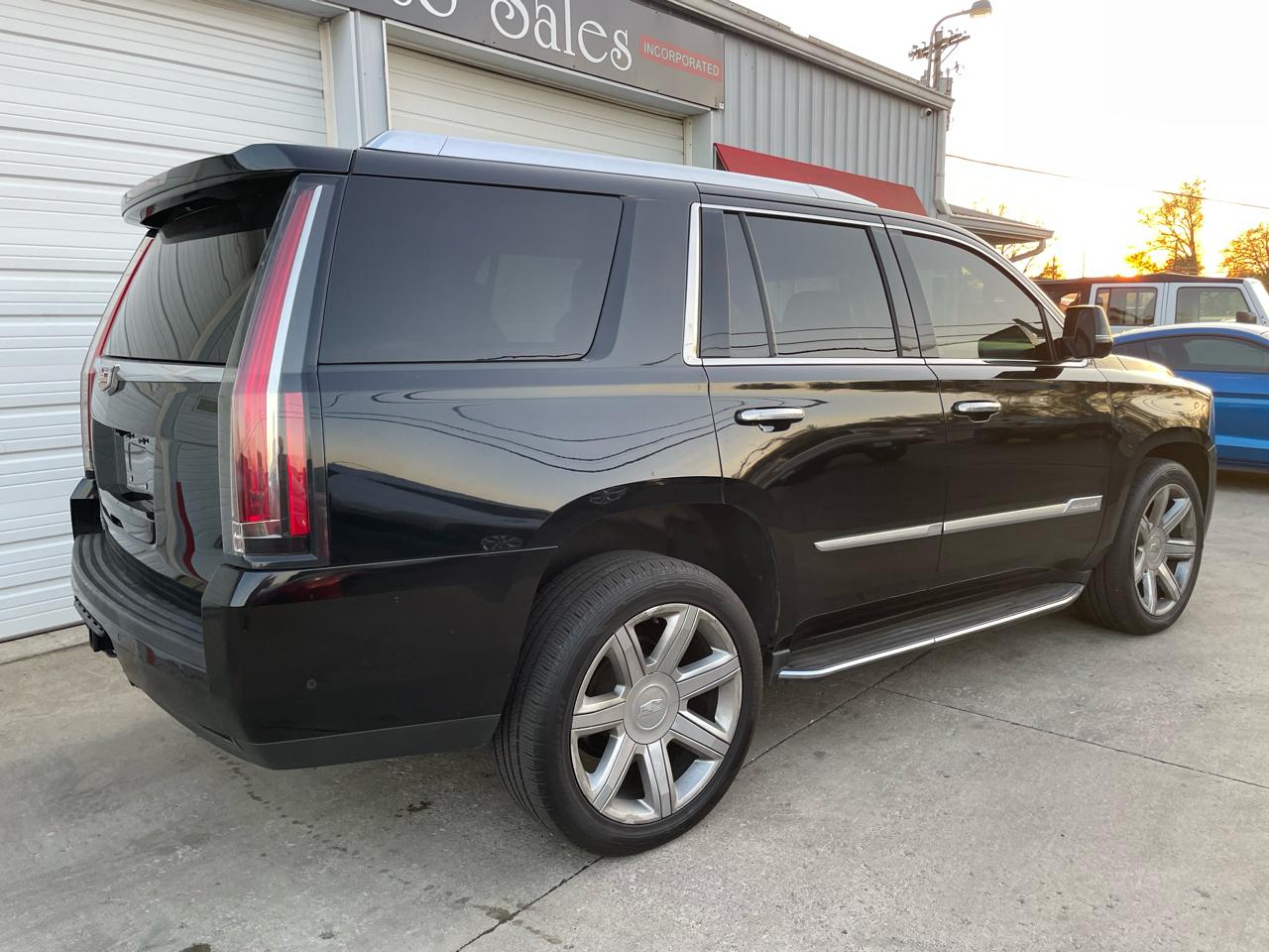 Cadillac Escalade Luxury 4WD 2018