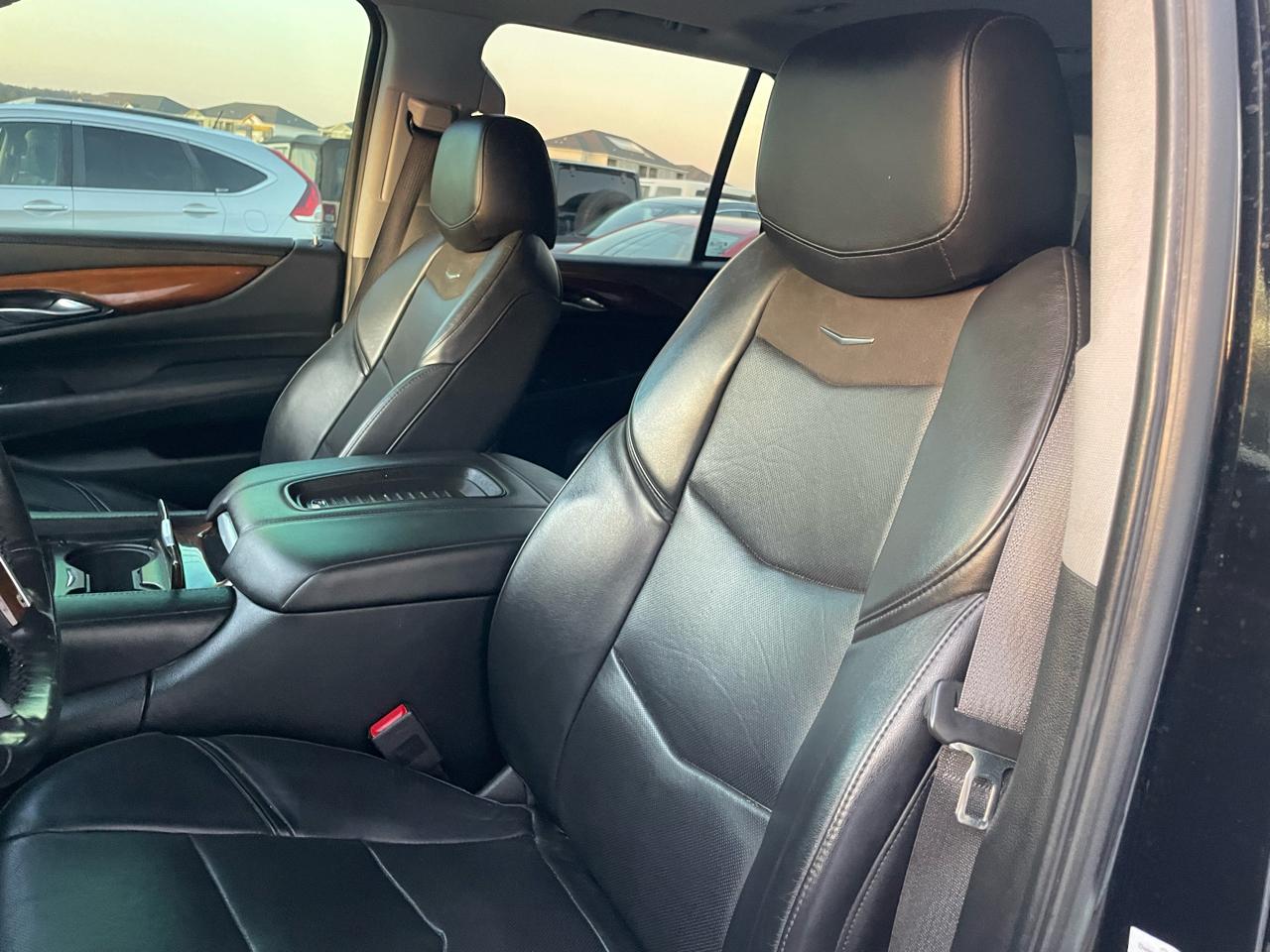 Cadillac Escalade Luxury 4WD 2018