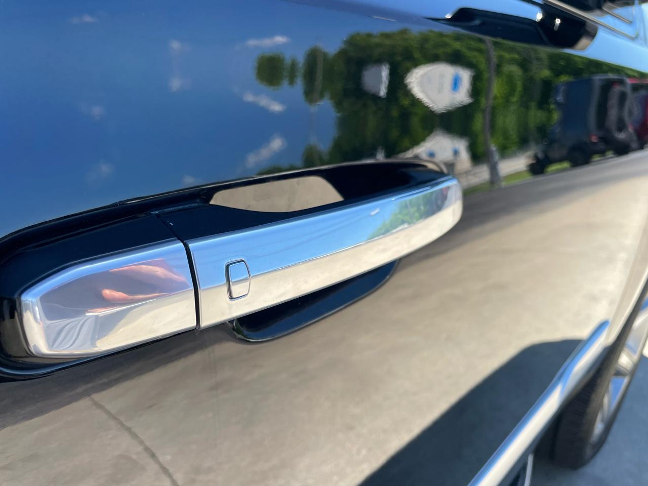 Cadillac Escalade Luxury 4WD 2018