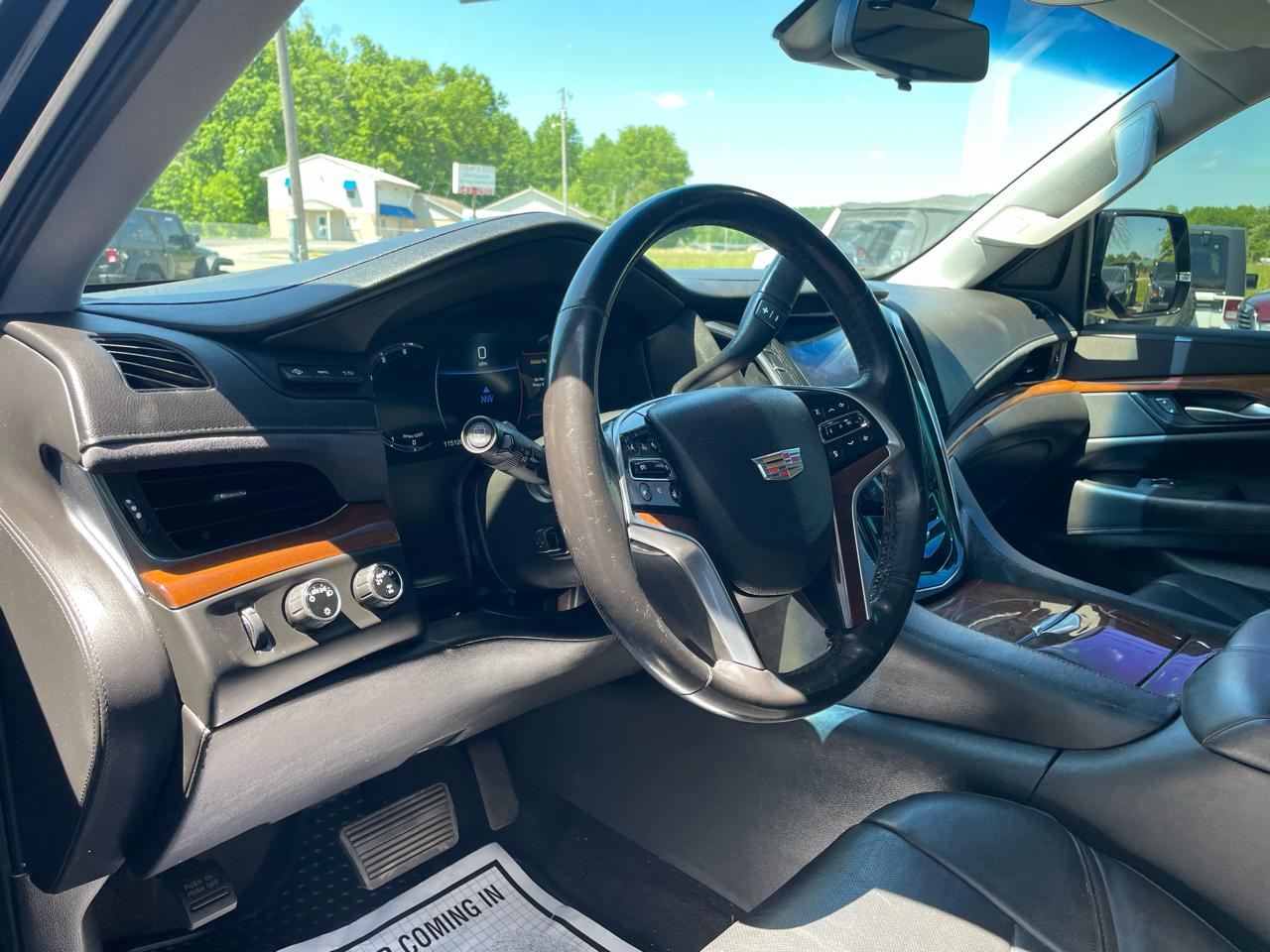 Cadillac Escalade Luxury 4WD 2018