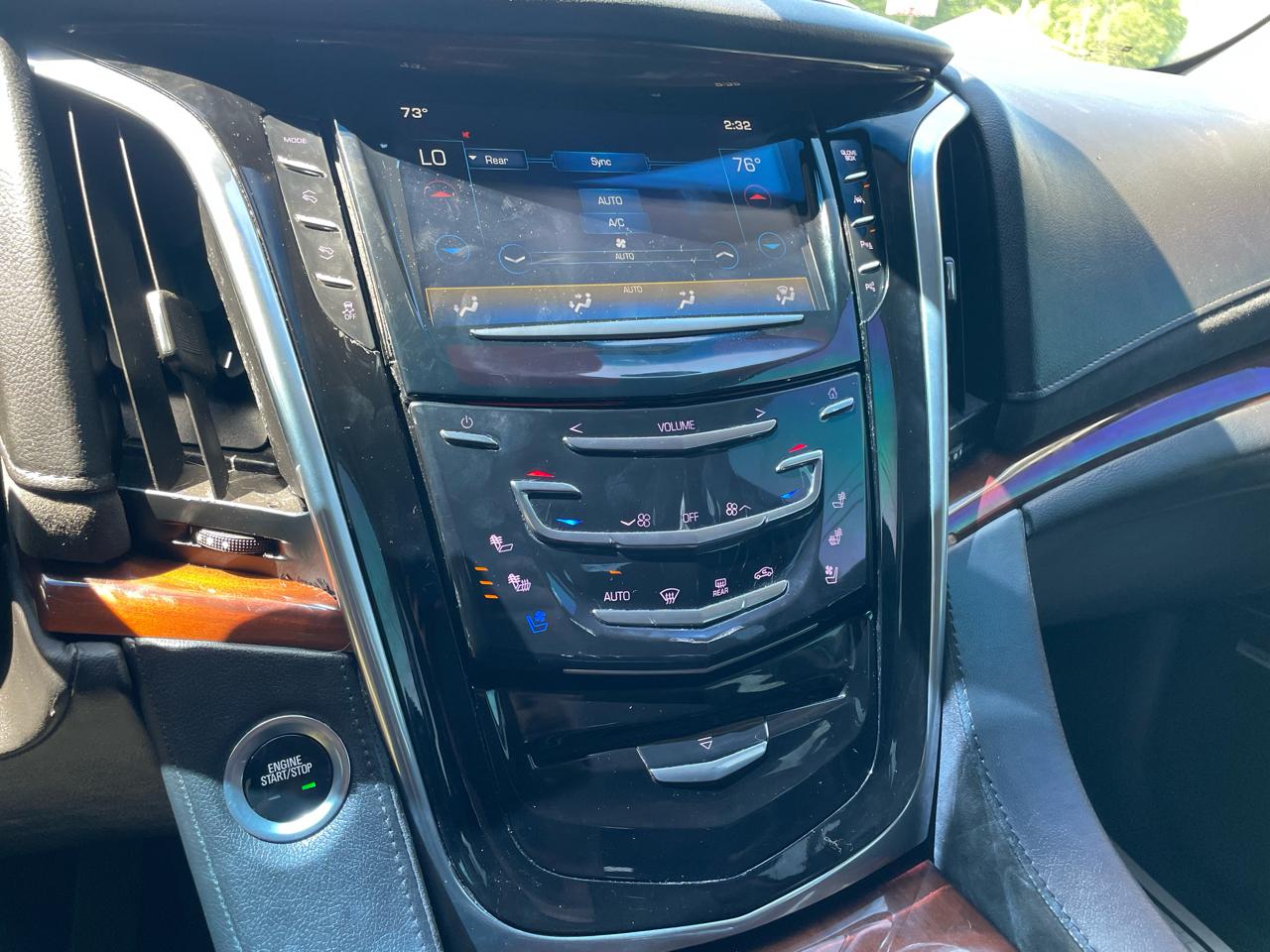 Cadillac Escalade Luxury 4WD 2018