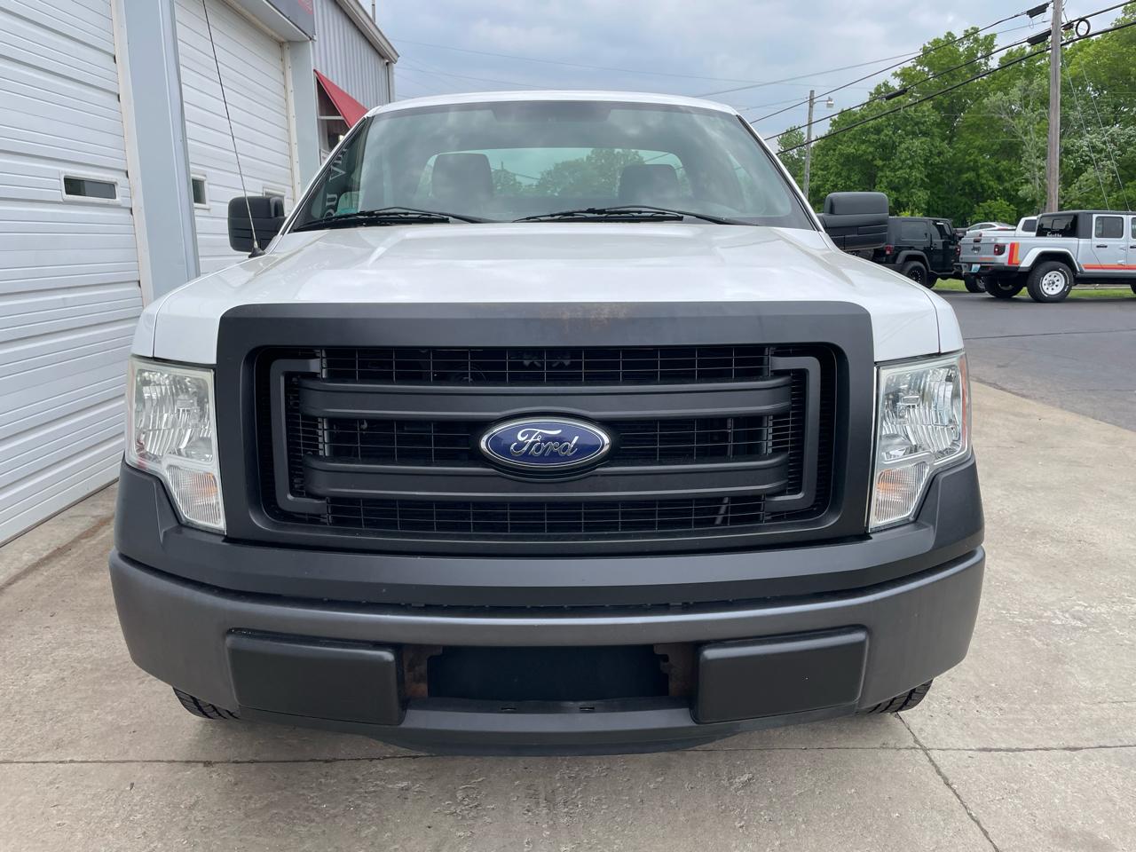 Ford F-150 2WD Reg Cab 126" XL 2013