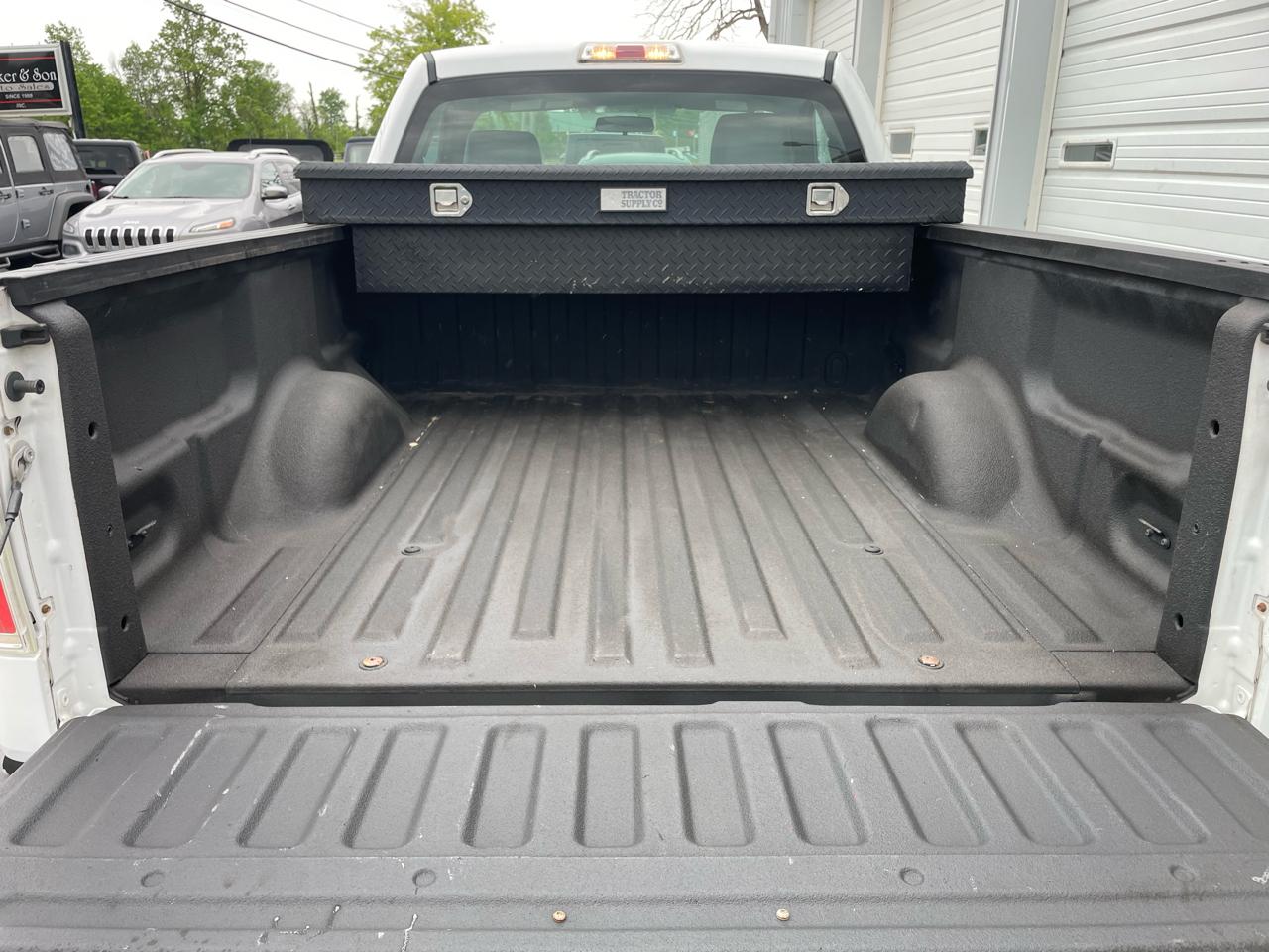 Ford F-150 2WD Reg Cab 126" XL 2013