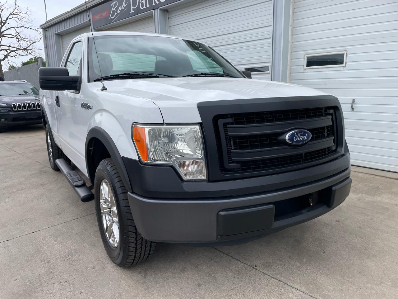 Ford F-150 2WD Reg Cab 126" XL 2013