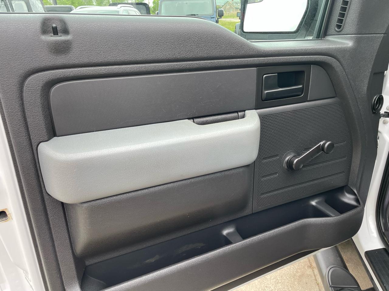 Ford F-150 2WD Reg Cab 126" XL 2013