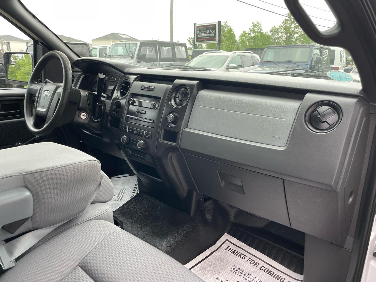 Ford F-150 2WD Reg Cab 126" XL 2013