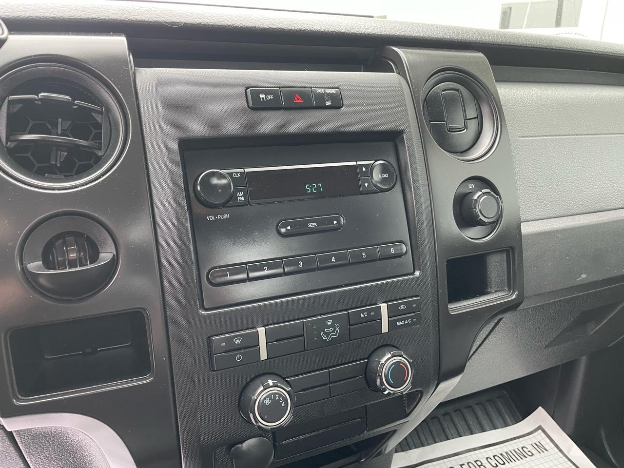 Ford F-150 2WD Reg Cab 126" XL 2013