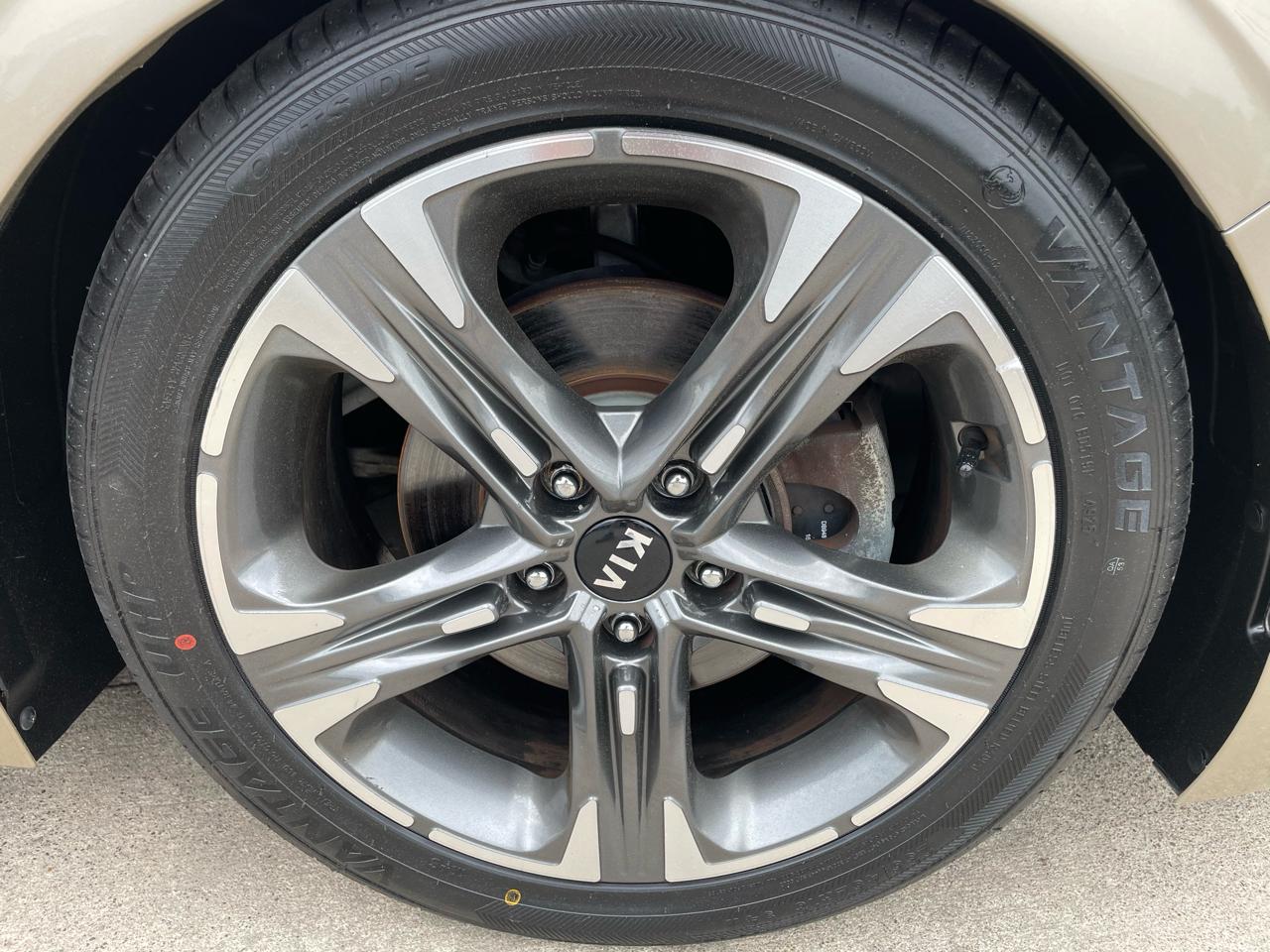 Kia K5 EX 2021