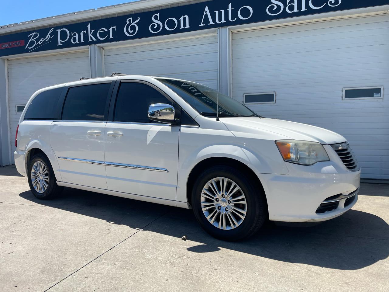 2013 Chrysler Town & Country Touring-L
