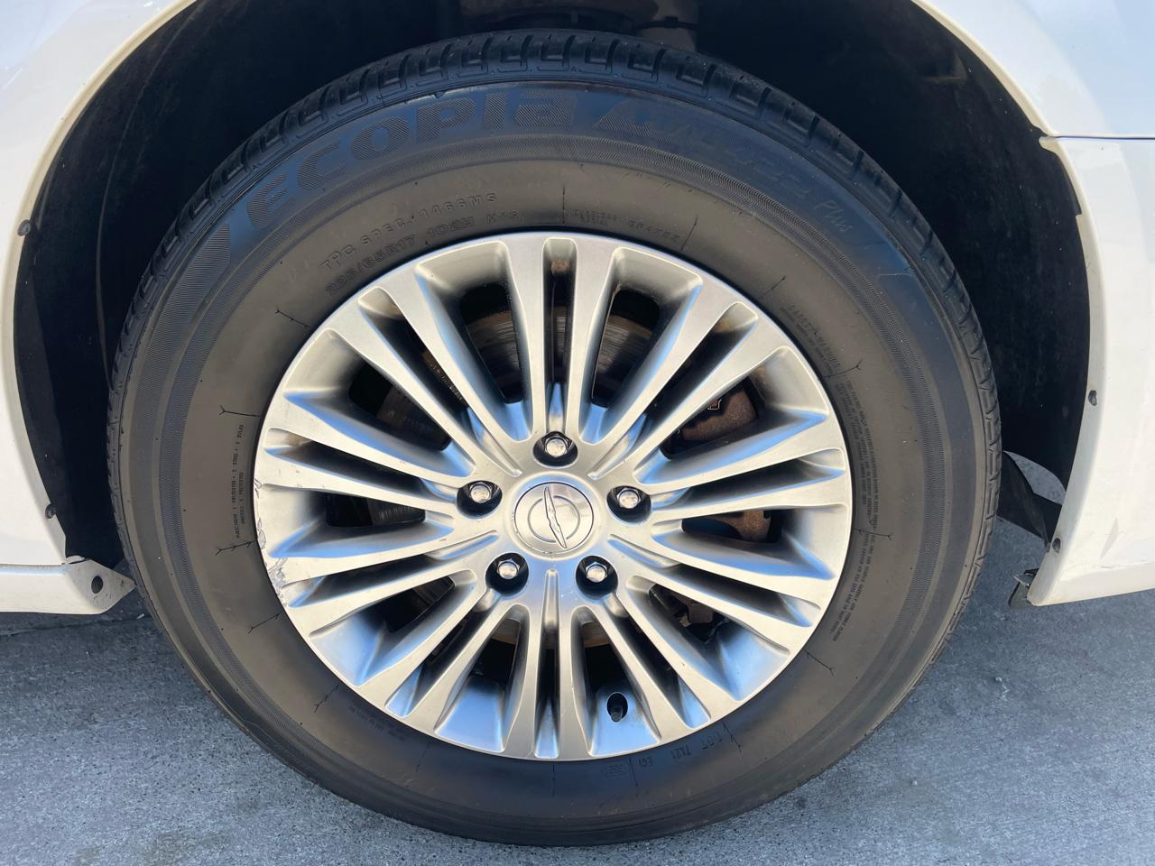 Chrysler Town & Country Touring-L 2013