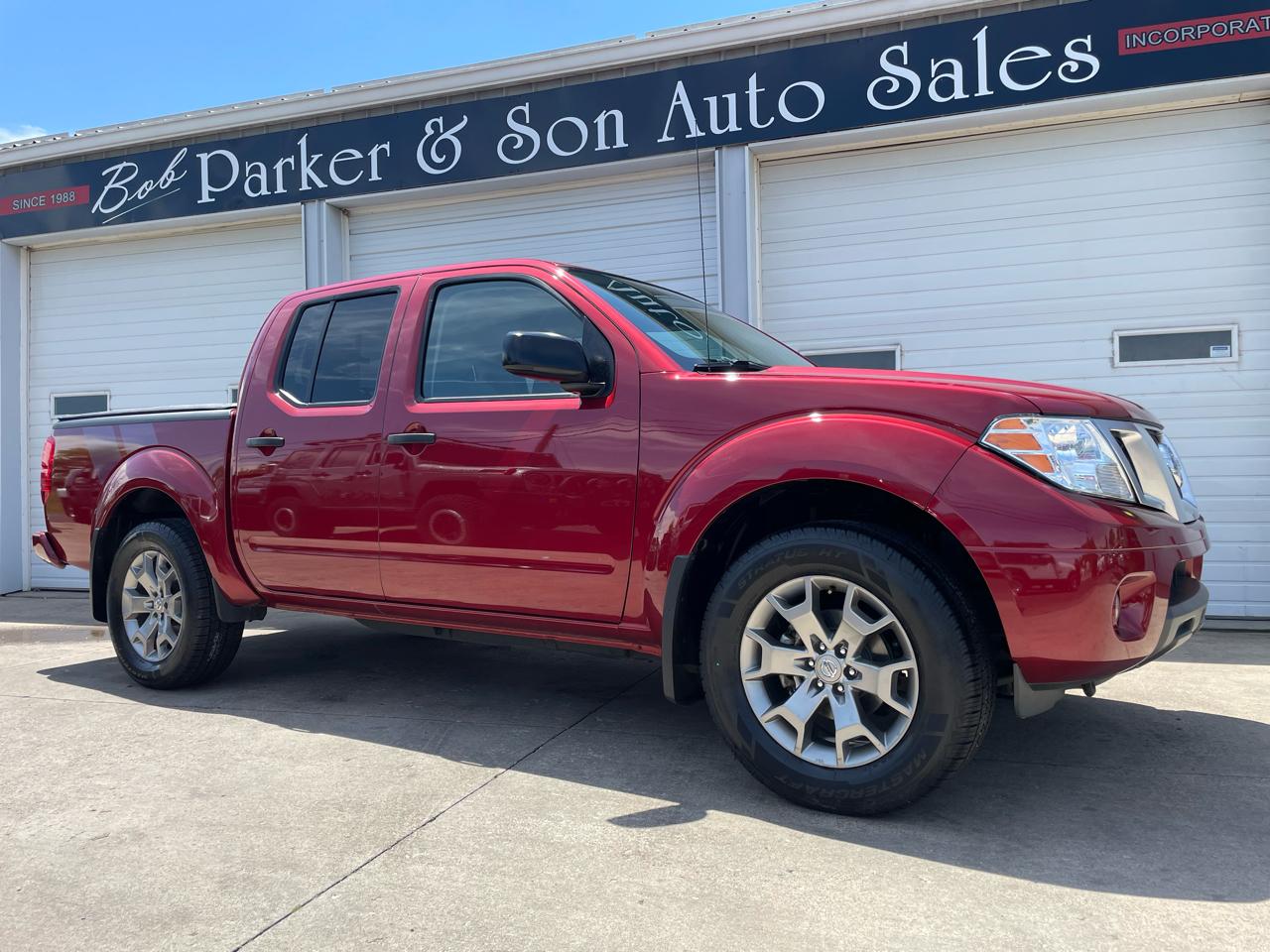 2021 Nissan Frontier SV Crew Cab 4X4 SWB's photo