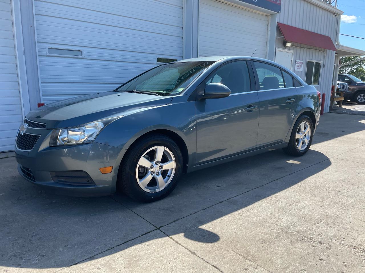 Chevrolet Cruze 1LT 2012