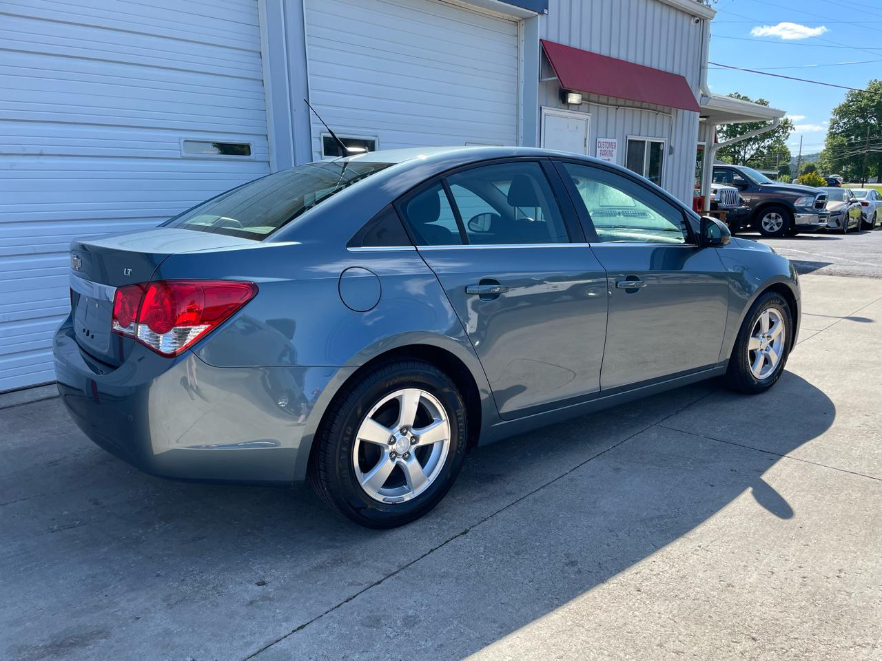 Chevrolet Cruze 1LT 2012
