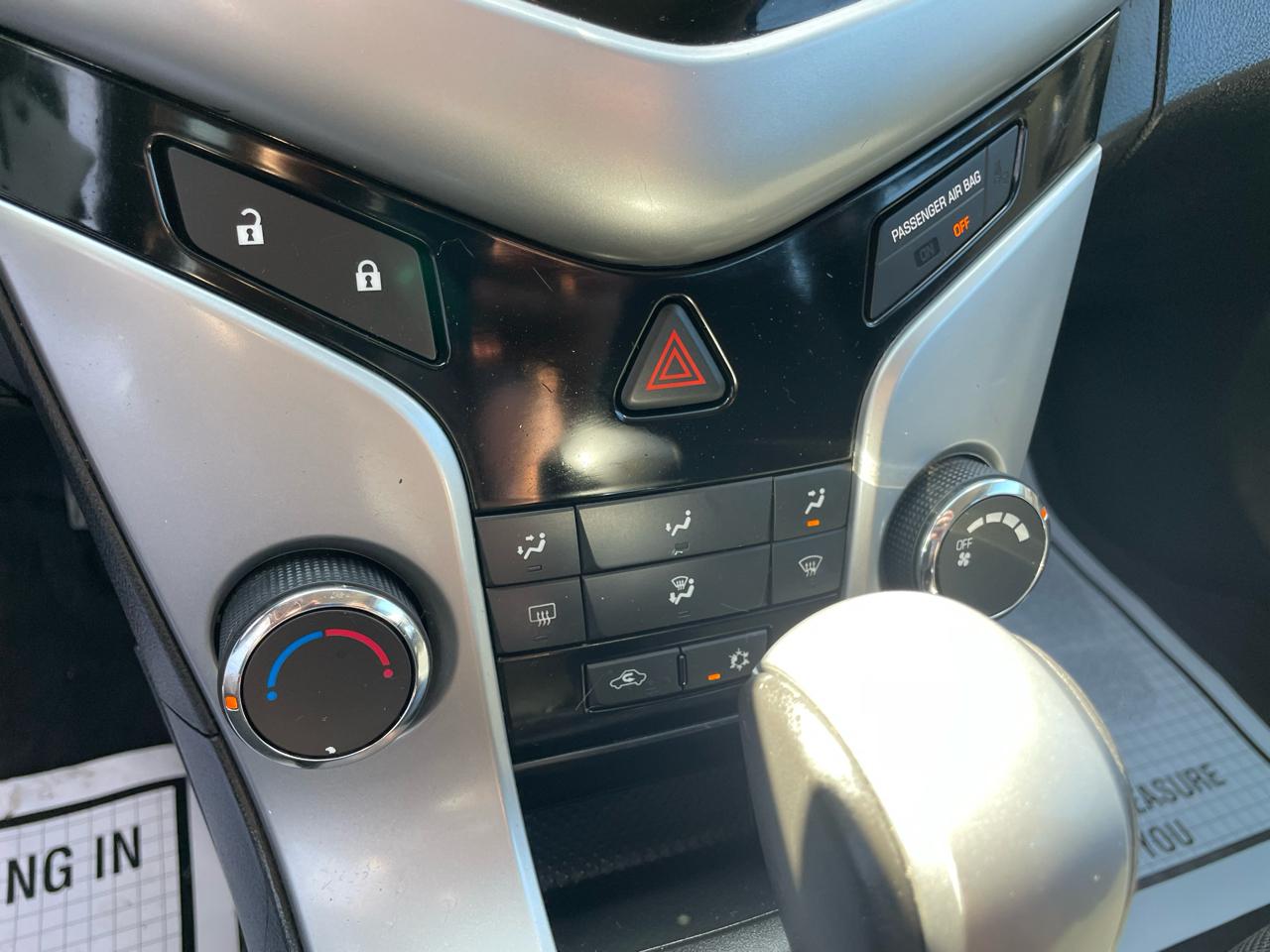Chevrolet Cruze 1LT 2012