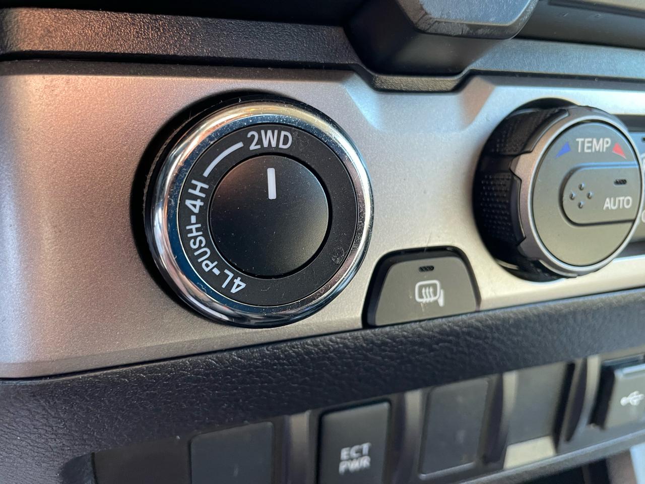 Toyota Tacoma 4WD Access V6 AT (Natl) 2021