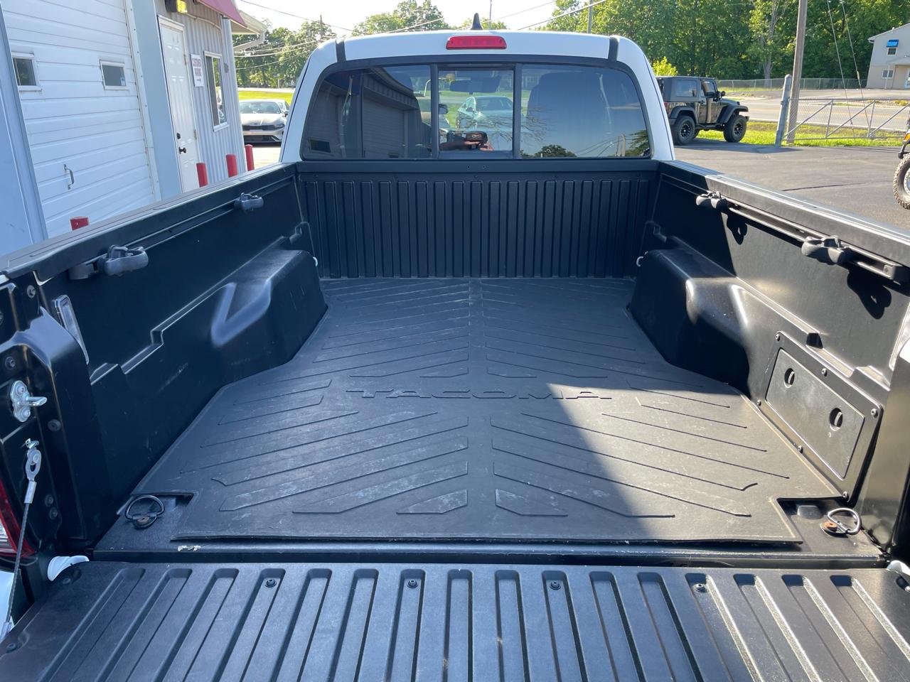 Toyota Tacoma 4WD Access V6 AT (Natl) 2021