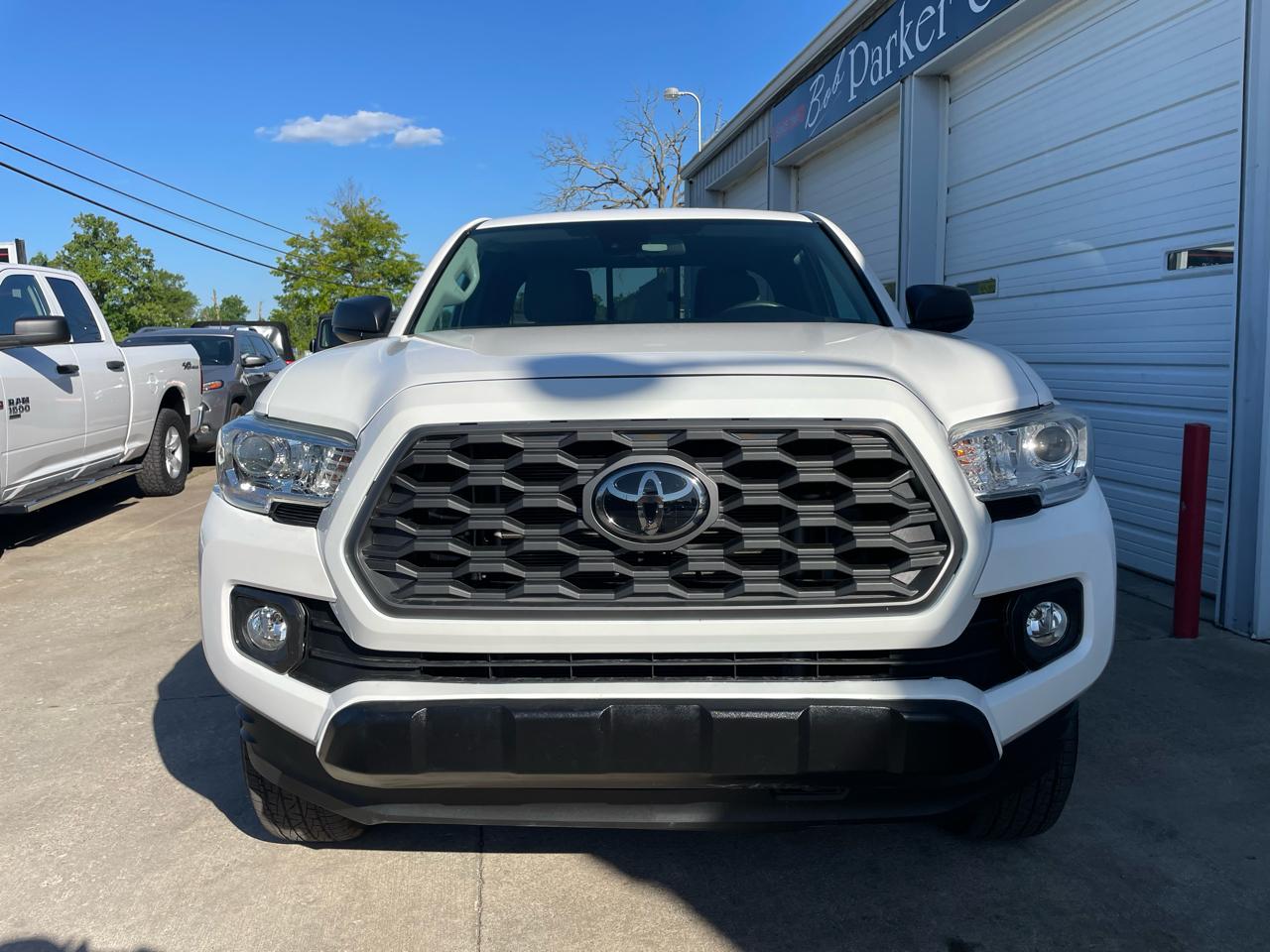 Toyota Tacoma 4WD Access V6 AT (Natl) 2021