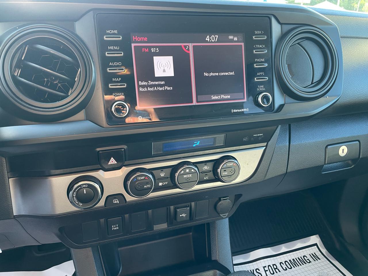 Toyota Tacoma 4WD Access V6 AT (Natl) 2021