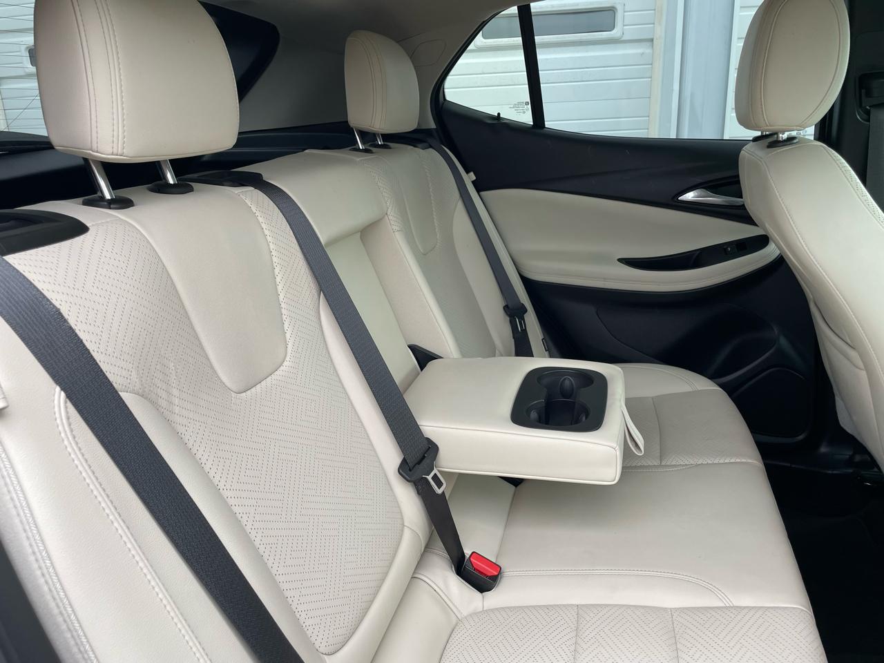 Buick Encore GX Essence AWD 2021