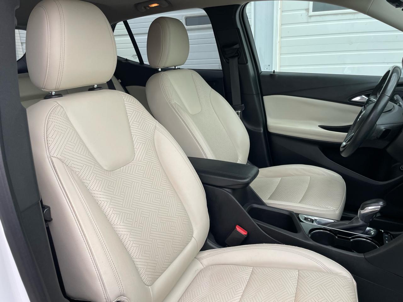 Buick Encore GX Essence AWD 2021