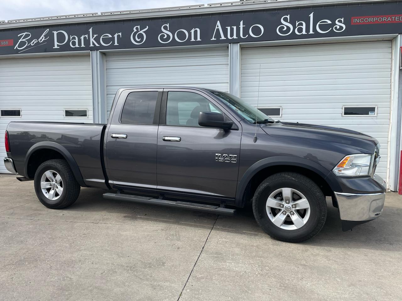 RAM 1500 2WD Quad Cab 140.5" SLT 2016